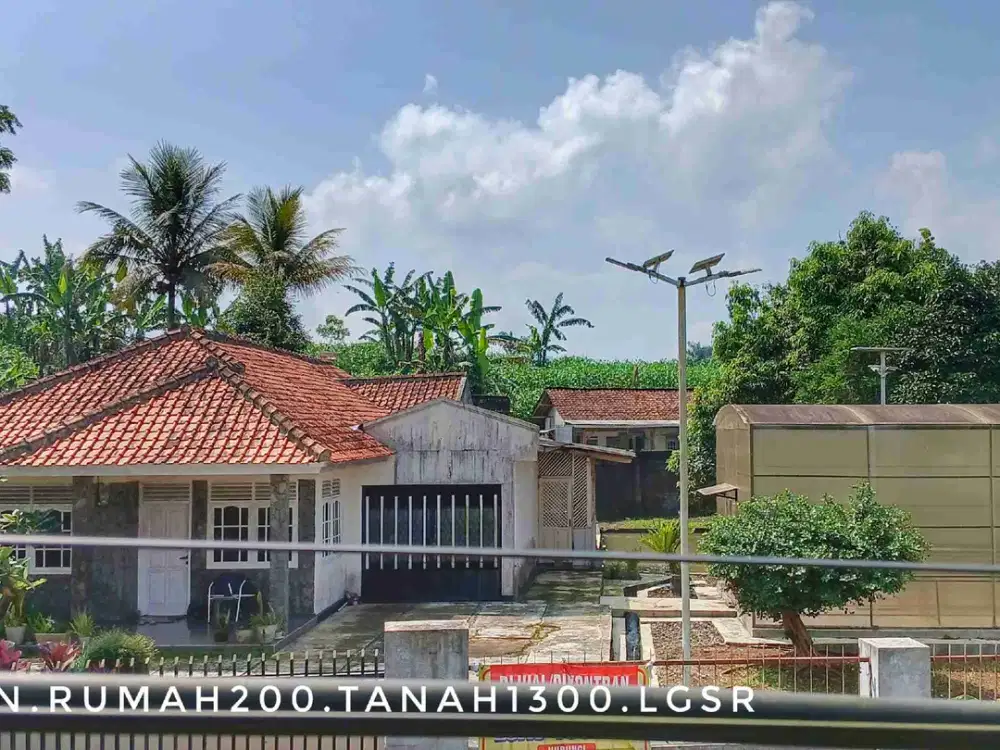 Dijual rumah semi villa tanah luas view keren sejuk asri akses jalan bagus