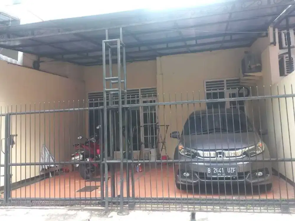 Disewakan Rumah Sunter Paradise