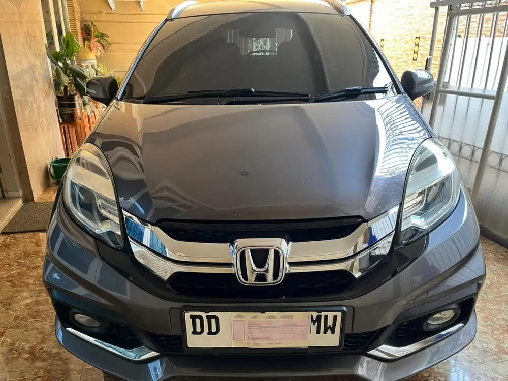 Honda mobilio RS metic 2015 achir.