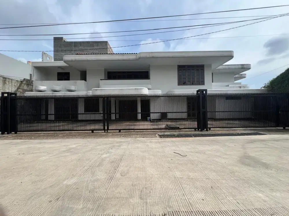Jual Rumah Hoek Danau Sunter Jakarta Utara, Parkir Luas, Murah