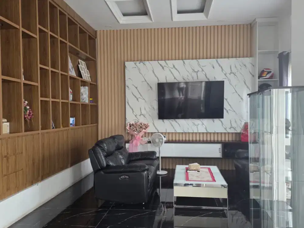 DIJUAL RUMAH BAGUS MINIMALIS JALAN UTAMA HARGA TERMURAH DI CITRA GARDEN 5