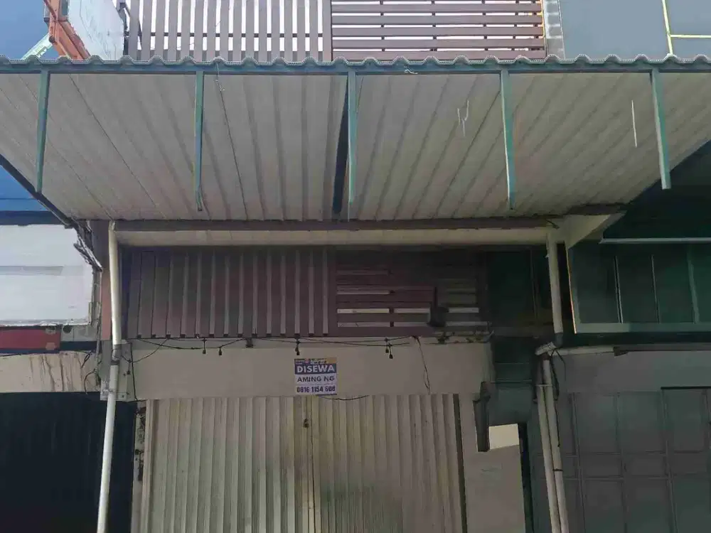 Ruko usaha rapih 3 lantai lokasi strategis menghadap jalan Raya cocok untuk kantor,resto dan lain - lain disewakan Danau Sunter Utara Jakarta Utara