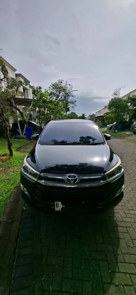 Toyota Kijang Innova 2.0 V AT 2018 Hitam Black 2017 2019 Innova V