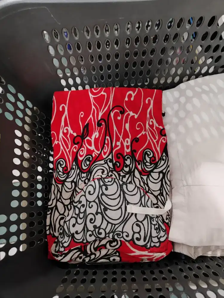 Staff / karyawan laundry berpengalaman