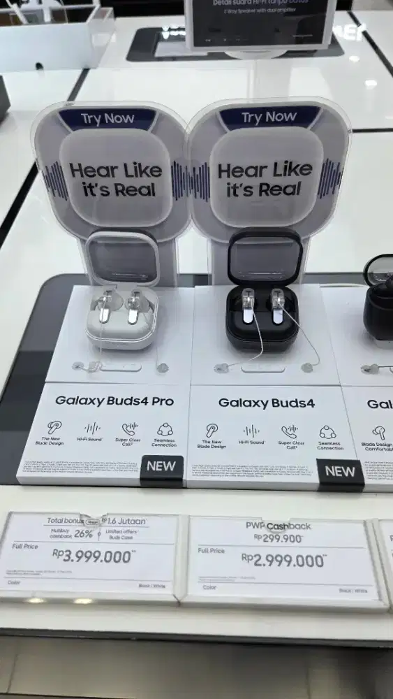 SAMSUNG GALAXY BUDS 4 SERIES NEW!!