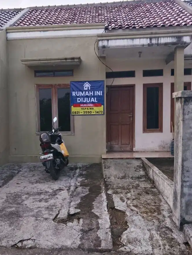 Dijual rumah over credit sisa angsuran 5 thn / bulan 2080000 :