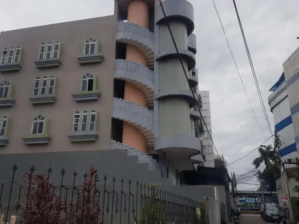 Harus Cepat Laku Gedung di Arteri Pondok Indah Jakarta Selatan Harga Murah