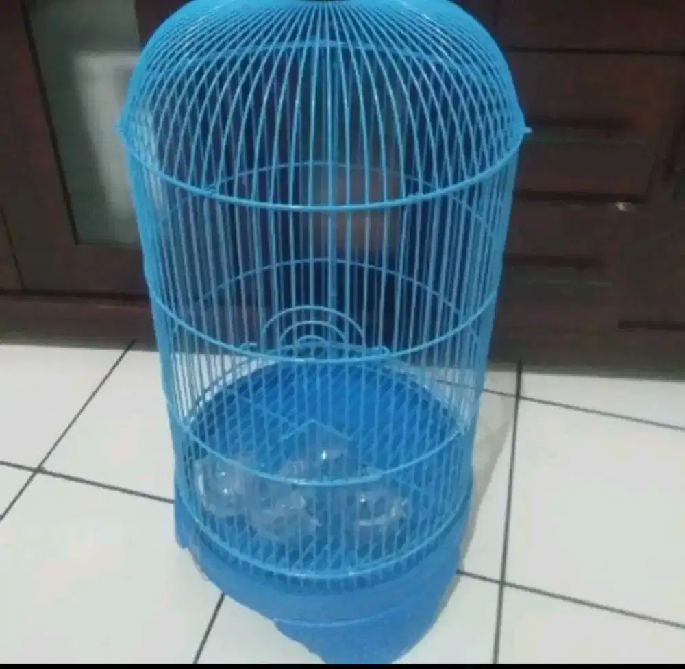 Sangkar burung besi tebal