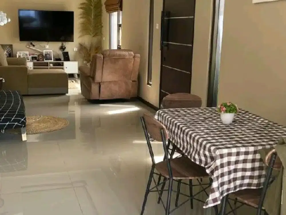 Rumah Villa untuk Investasi dekat Alun-alun Lembang Bandung Ref.05432