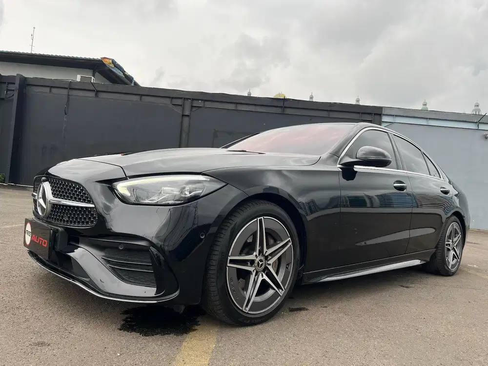Mercedes Benz C300 AMG Line 2.0 2024