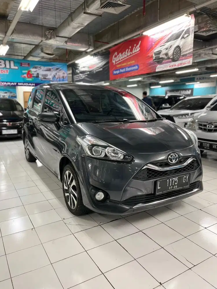 Toyota Sienta V Matic AT 2021