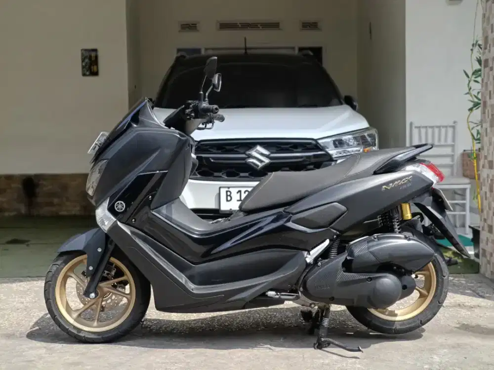 Nmax tahun 2018 full original antik/tt boleh gan cash lebih bagus