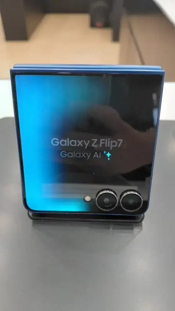 Samsung Galaxy Z Flip7 12/256GB