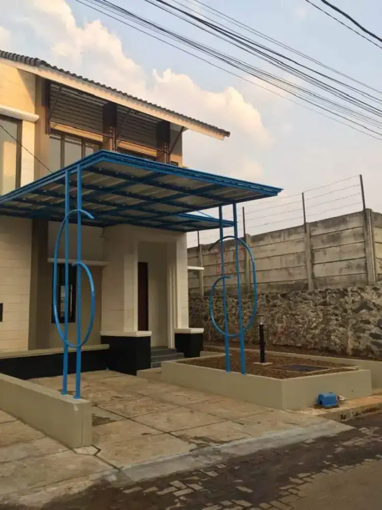 DISEWAKAN RUMAH Lt 2, HOOK, ASRI, LUAS, MURAH & DEKAT STASIUN