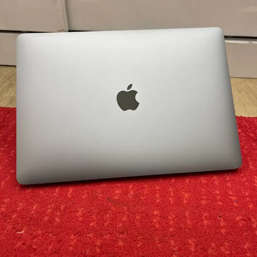 MacBook Pro 13 inch 2017 Non Touchbar RAM 16/512GB
