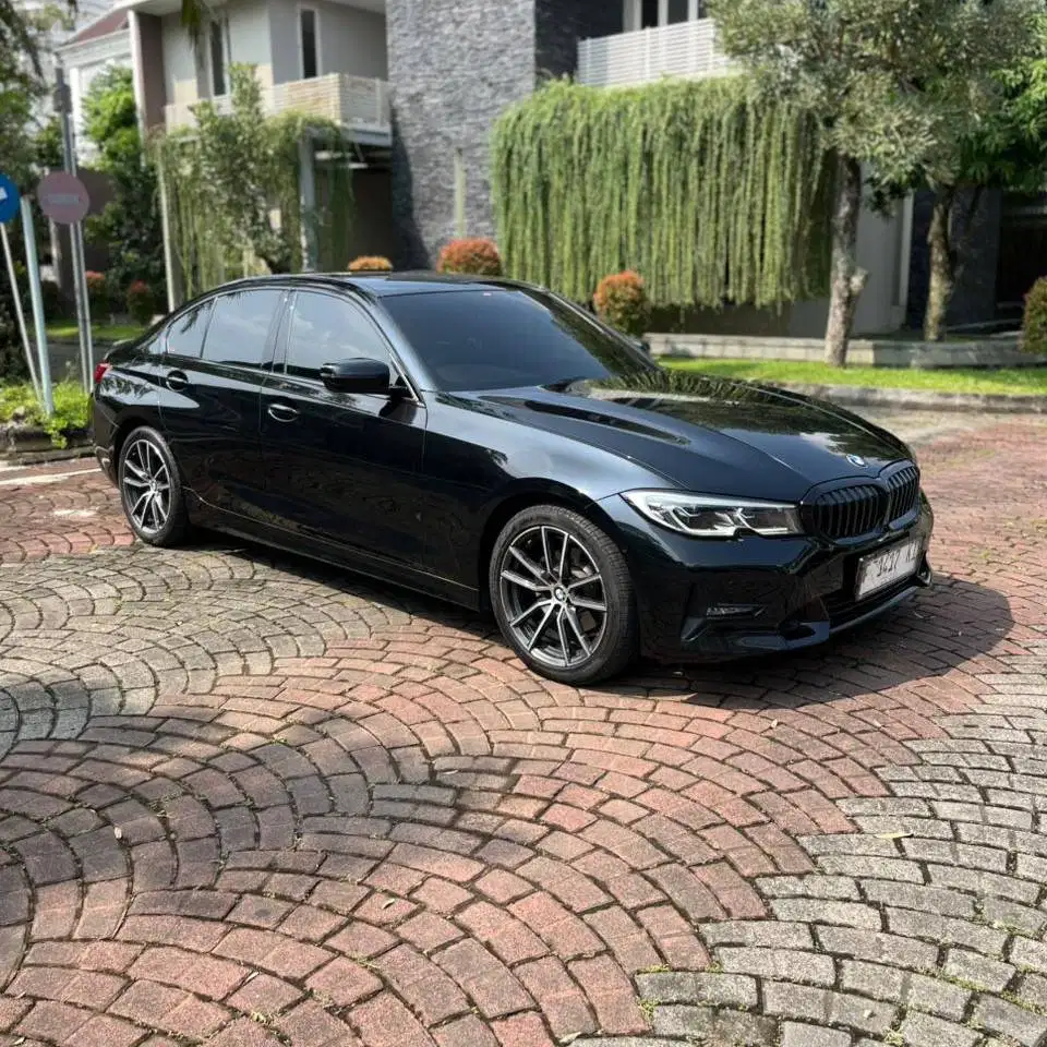 BMW 320i G20 Sport Matic 2020 ANTIK DP Minim Civic