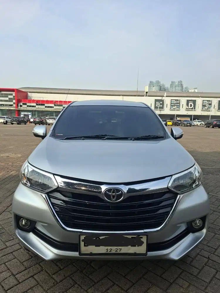 Toyota AVANZA 1,5 G MT Warna Silver Metalik Tahun 2017