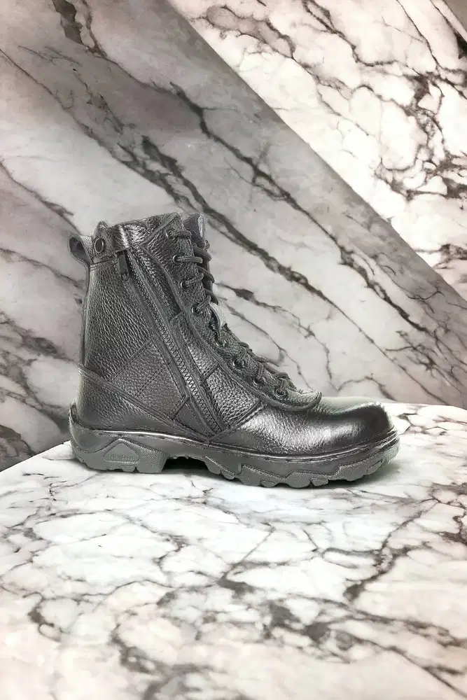 Optimal Sepatu safety trending Purwakarta