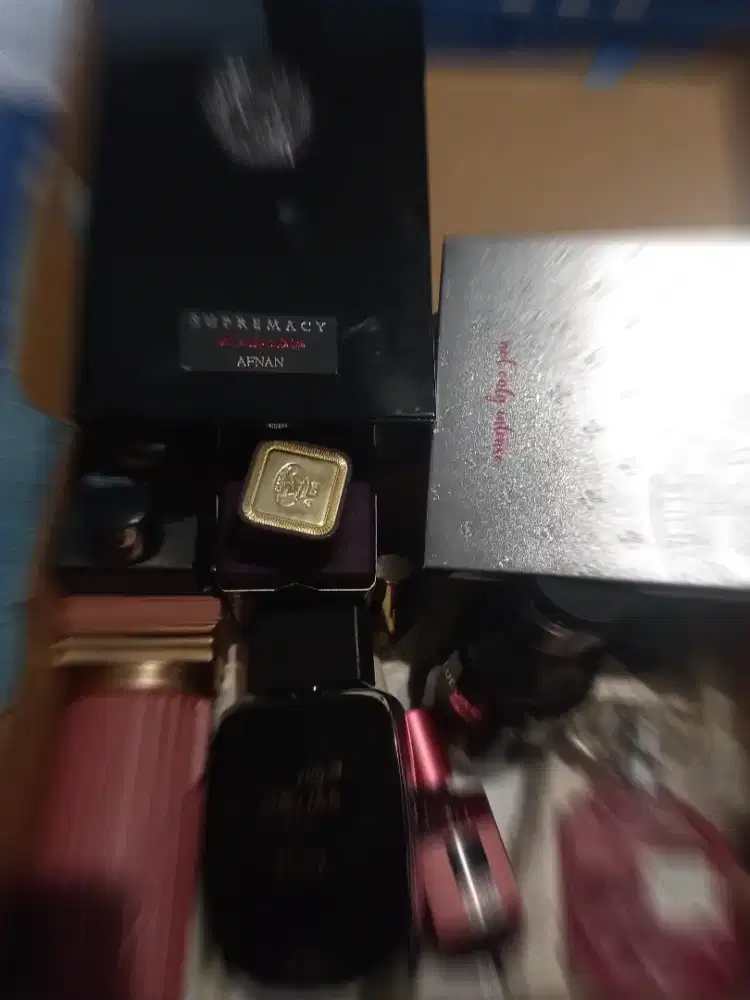Botol parfum bekas