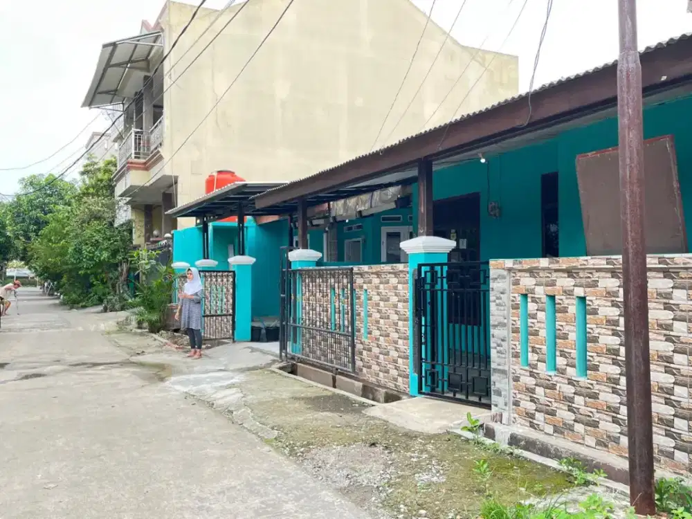 Dikontrakkan rumah di tridaya indah Estat 4.Bebas dari Banjir