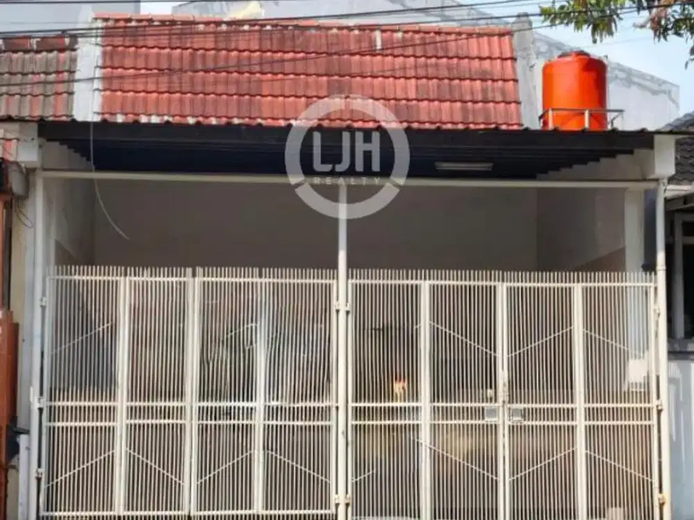 Rumah Lokasi Strategis 2,5 Lantai di Sunter Kirana, Sunter, Jakarta Utara