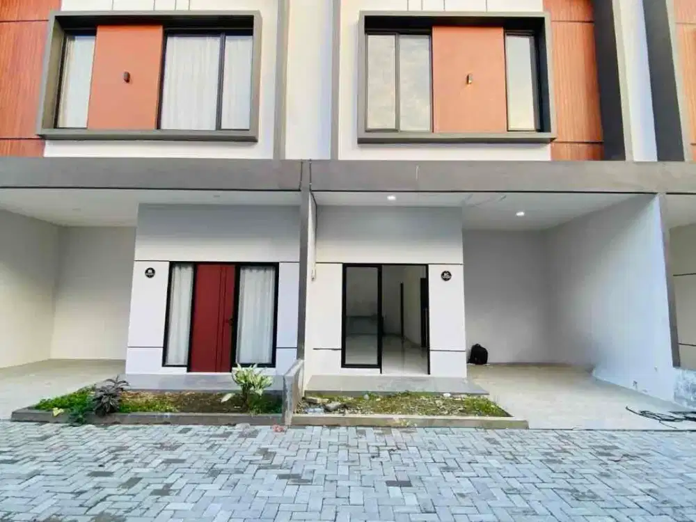 RUMAH SIAP HUNI DEKAT PINTU TOL AMPLAS