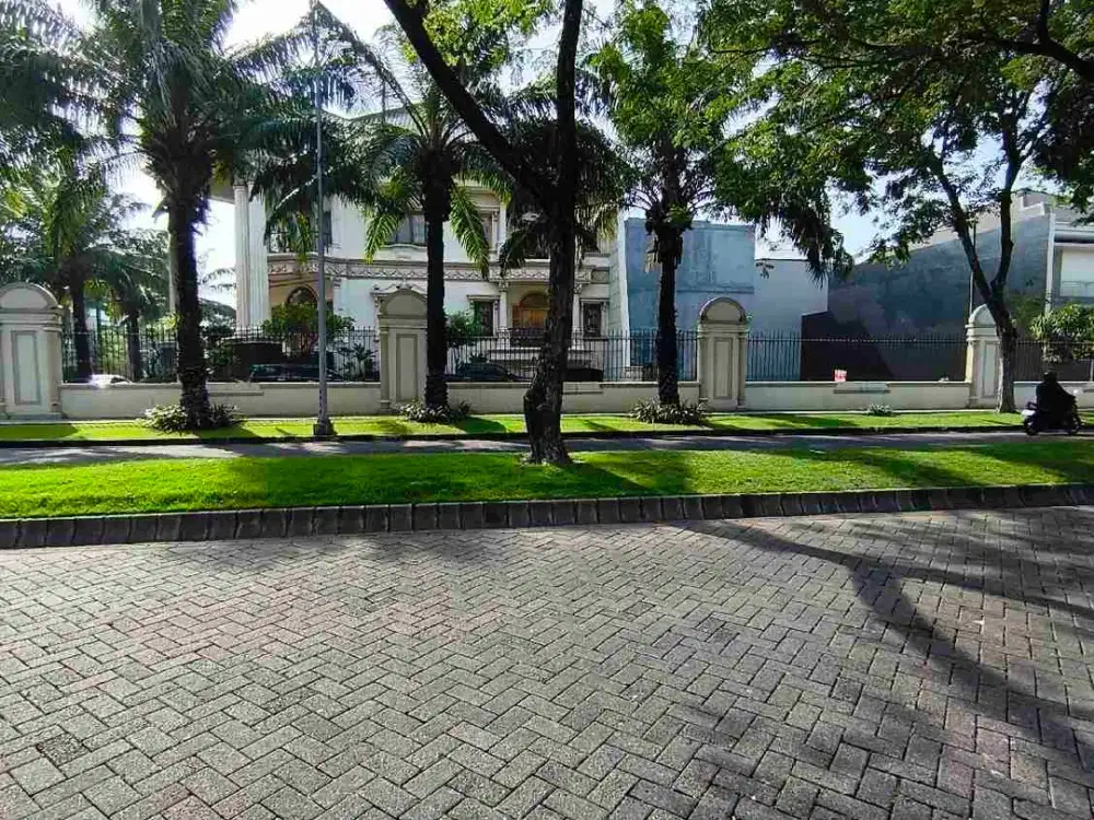 JUAL RUGI KAVLING JLN KEMBAR BOULEVARD DI PAKUWON CITY SURABAYA LUAS 540M2