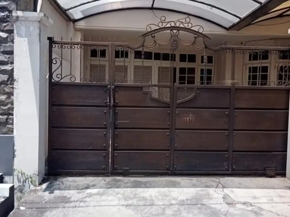 Dijual Rumah Darmo Permai Selatan Minimalis  Strategis Siap Huni