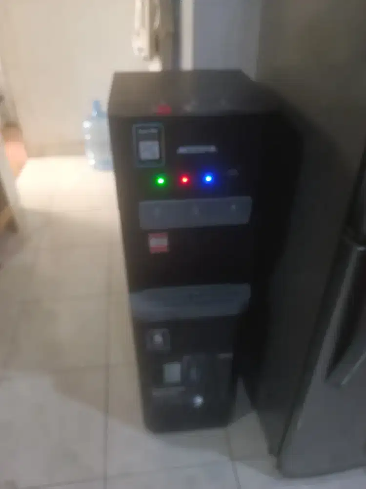Dispenser merek Modena masih bagus