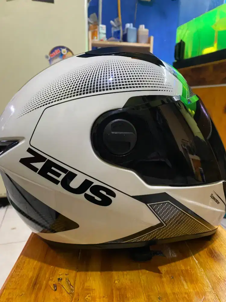 Helm Zeus 811 white speedster full face