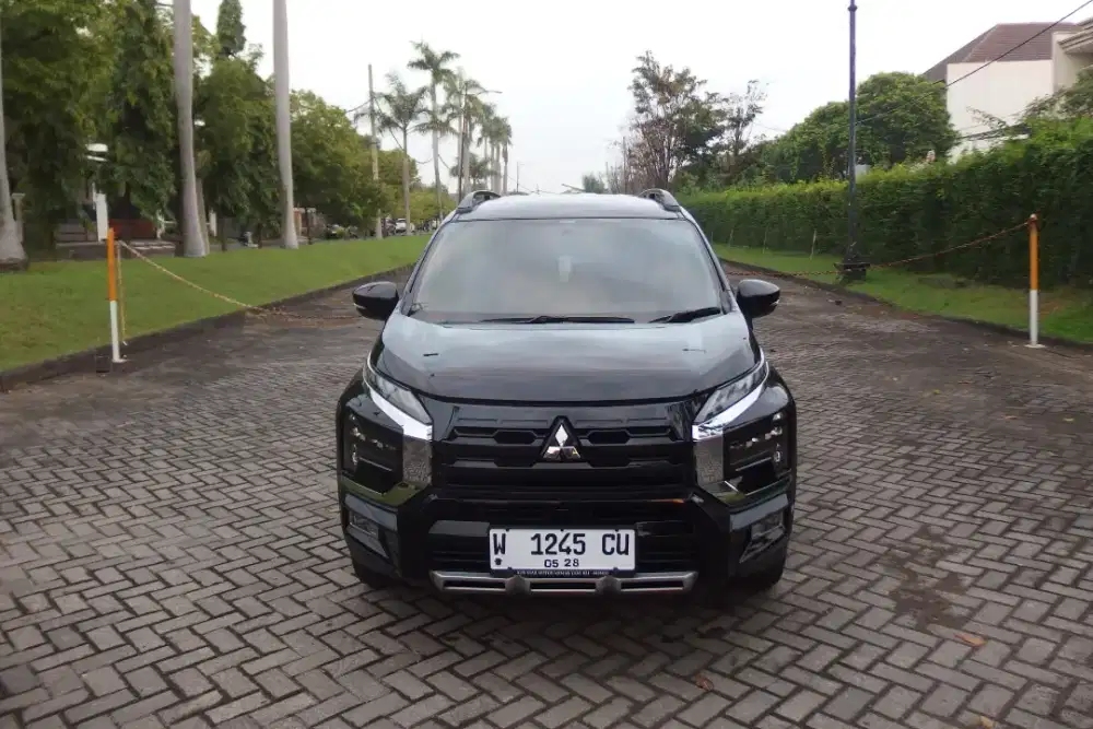 Low KM 20rb Mitsubishi Xpander 1.5 Cross Premium 2022 PMK 2023 Matic