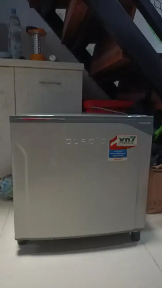 Kulkas mini bar glacio