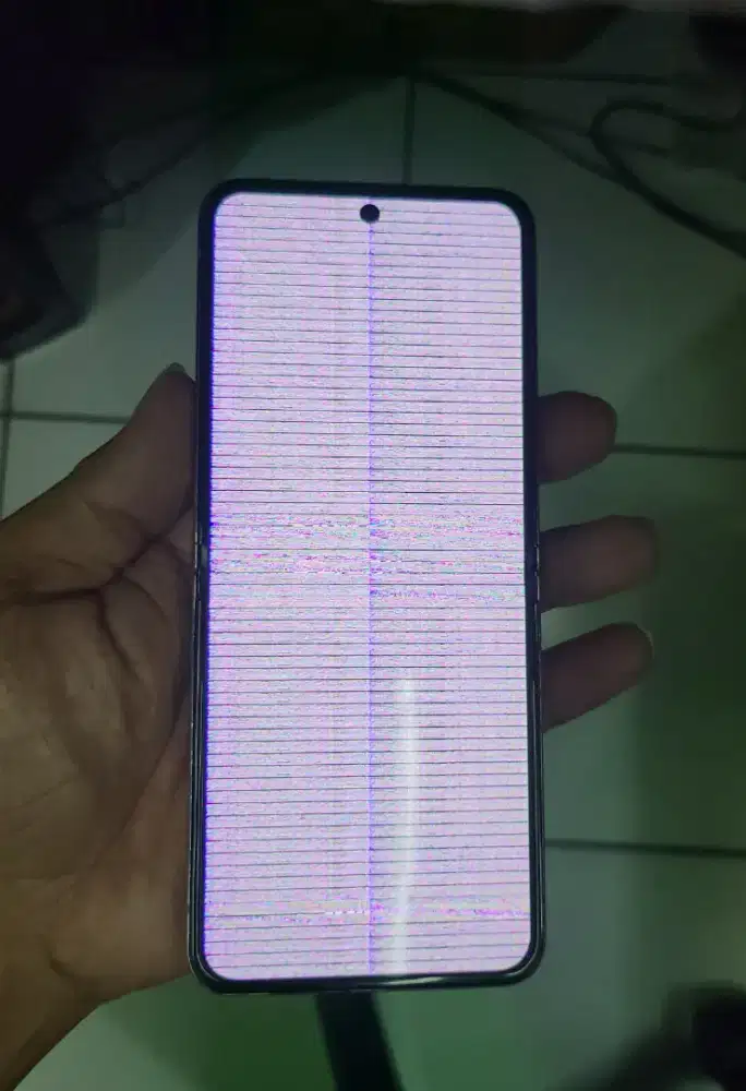 Service Samsung Z Flip 5 Samsung z Fold Layar tiba2 mati Roxy Square