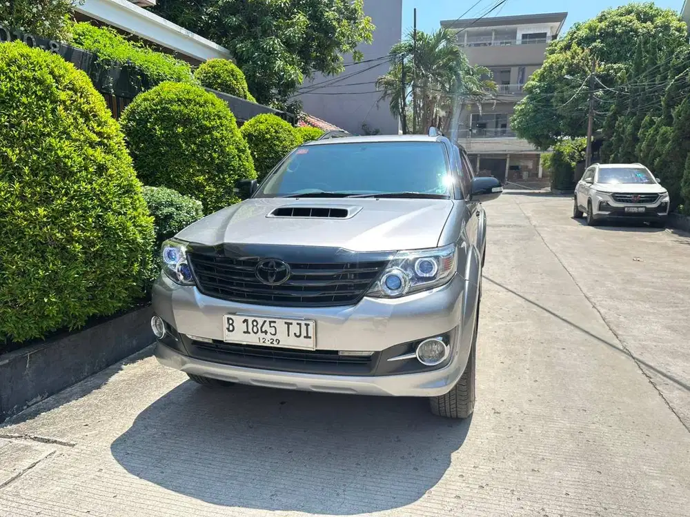 Toyota Fortuner VNT G Diesel 2014 Silver on Black 2013 2015 Fortuner