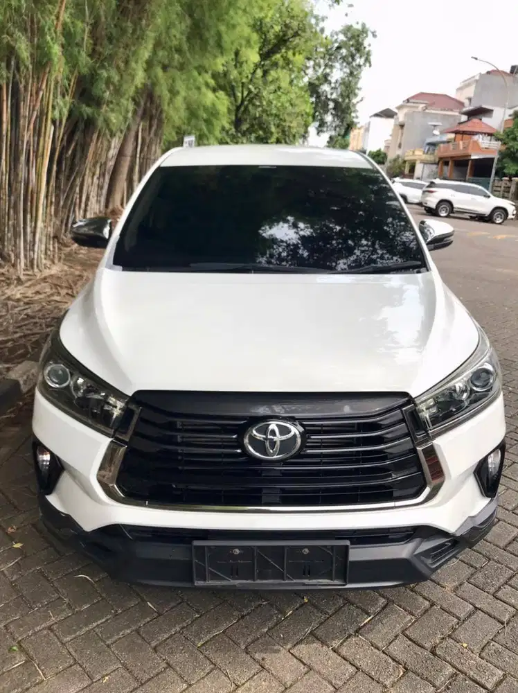 2021 Toyota Venturer 2.4 AT 50th Anniversary Edition