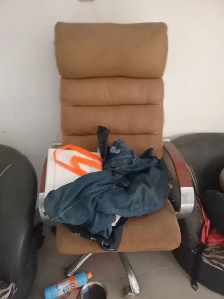 Dijual kursi kerja/ komputer 400k
