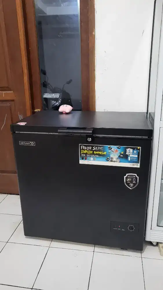 Frezer Artugo Bekas