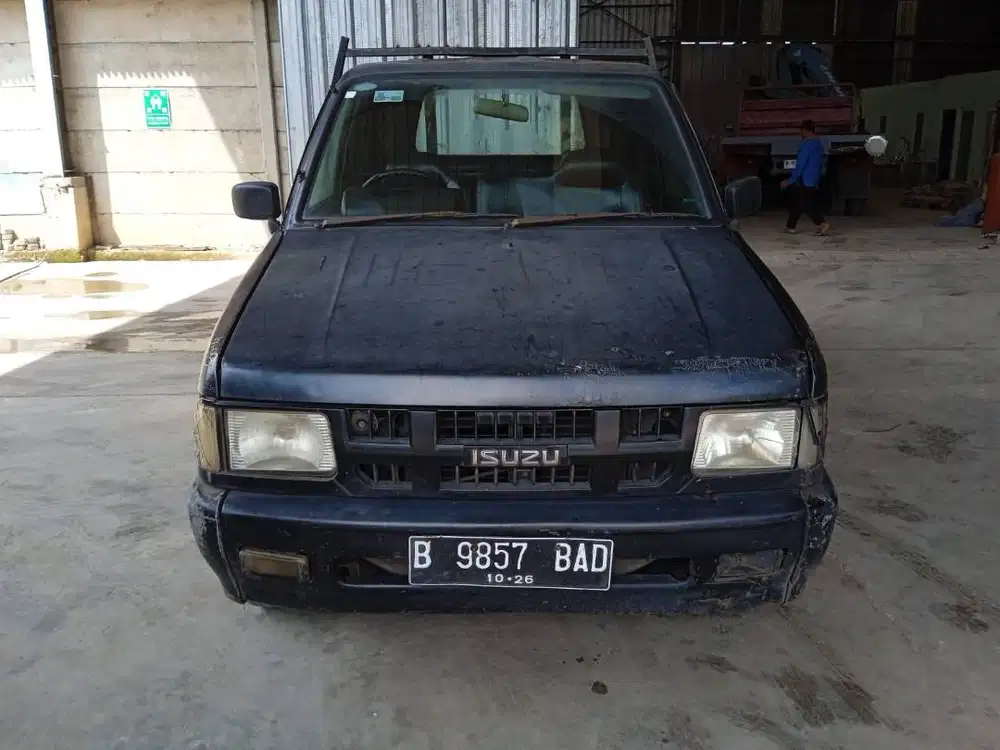 ISUZU PANTHER PICK UP  2011