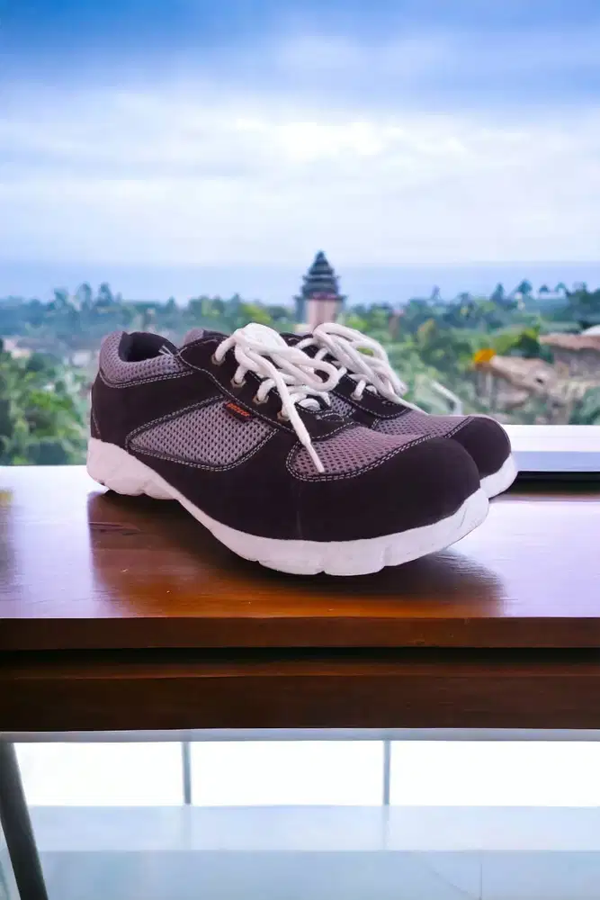 Recommended Sepatu safety rekomendasi teknisi Probolinggo