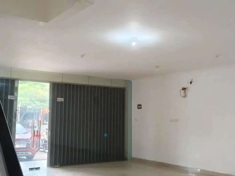 Disewakan Ruko Strategis Grand Boulevard KHI – Harapan Indah Lokasi premium, cocok untuk usaha, kantor, showroom, klinik, salon, atau bisnis komersial