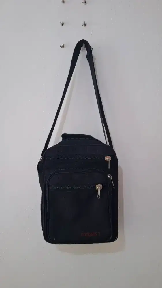 Tas Selempang Bodystart Besar