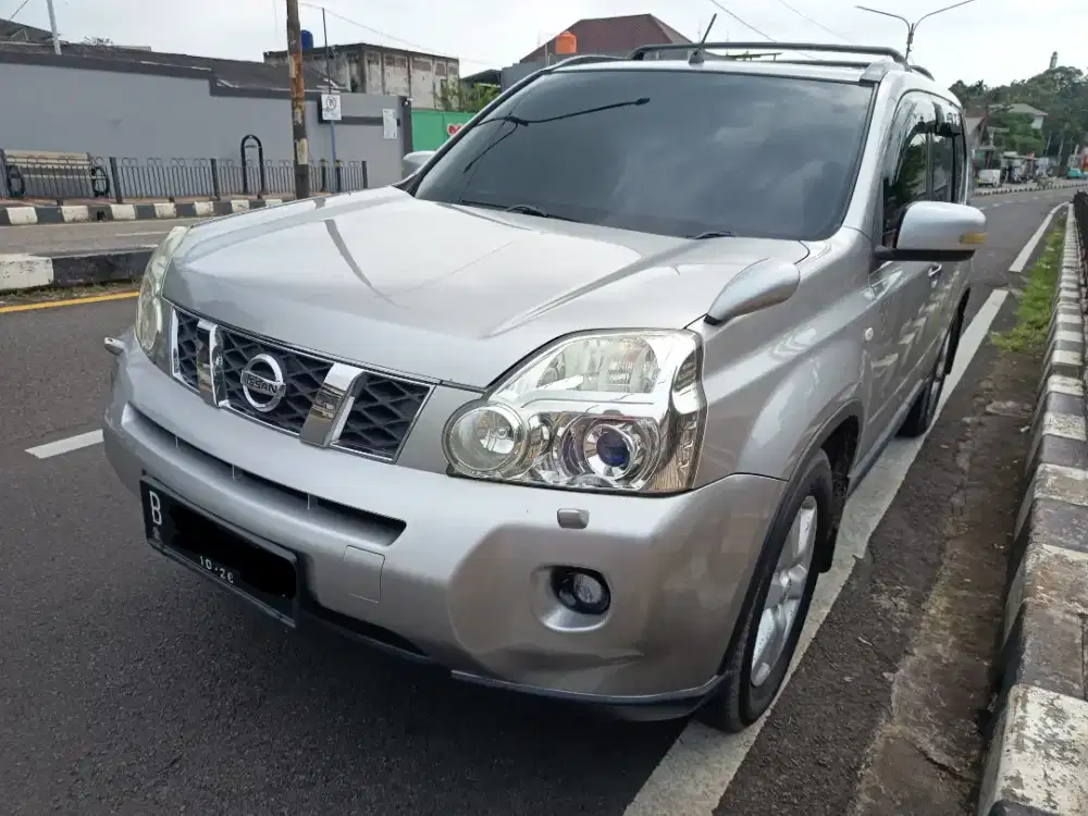 Nissan Xtrail 2.5 ST 2010 AT