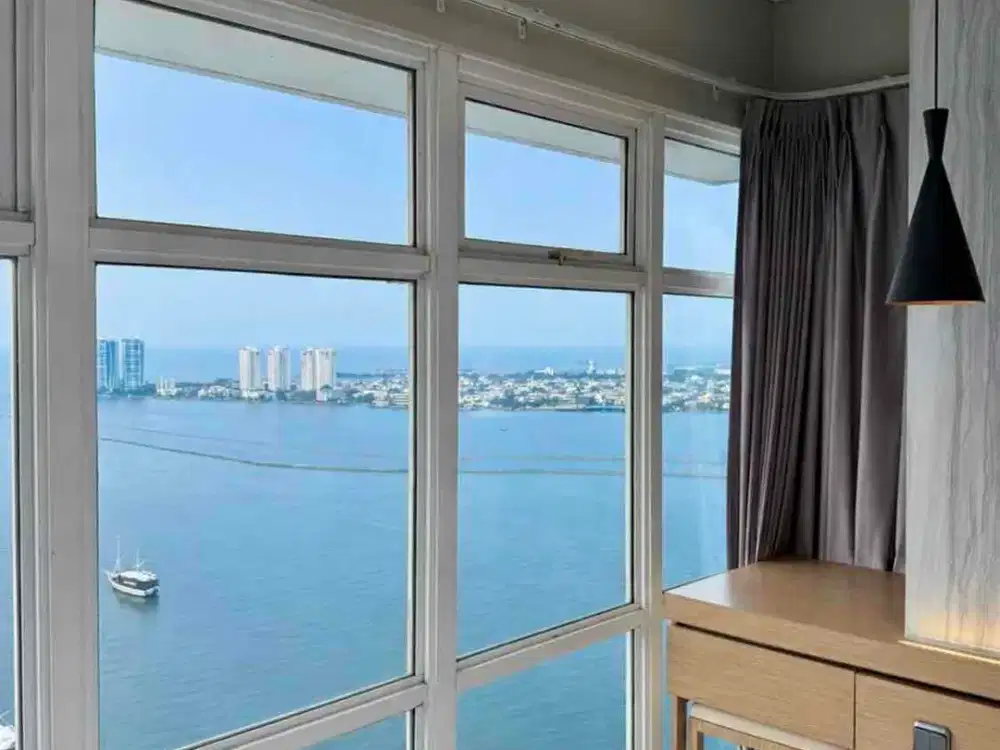 Jual Condominium Greenbay 3BR  Furnished Sea View