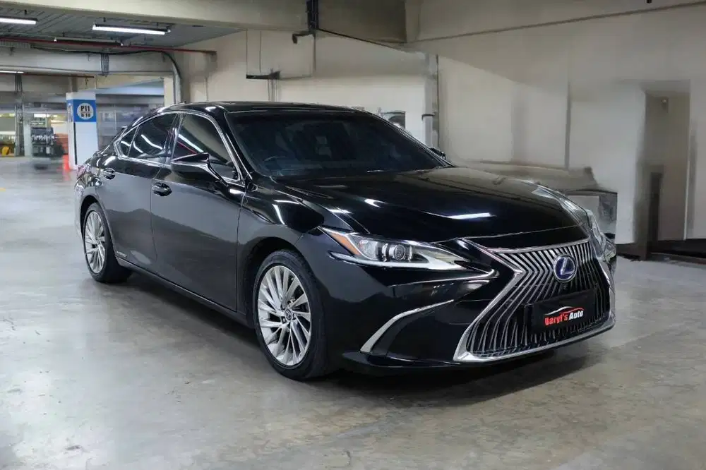 2020 Lexus ES300h Ultra Luxury Perfect Condition tdp 65jt