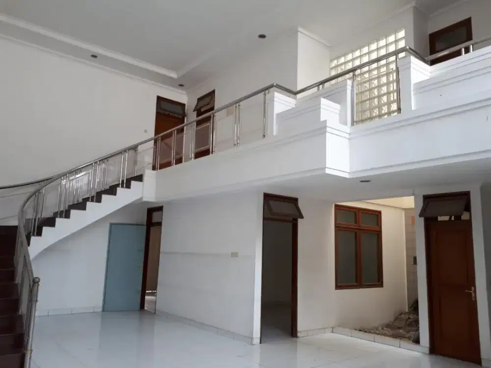 Jual Rumah Tengah Kota Bandung Komp ..dadali