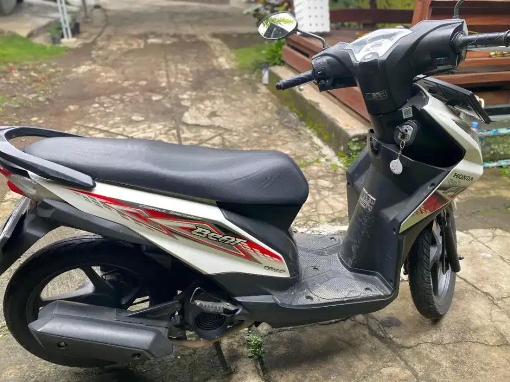 Sepeda motor honda beat Sawojajar Malang