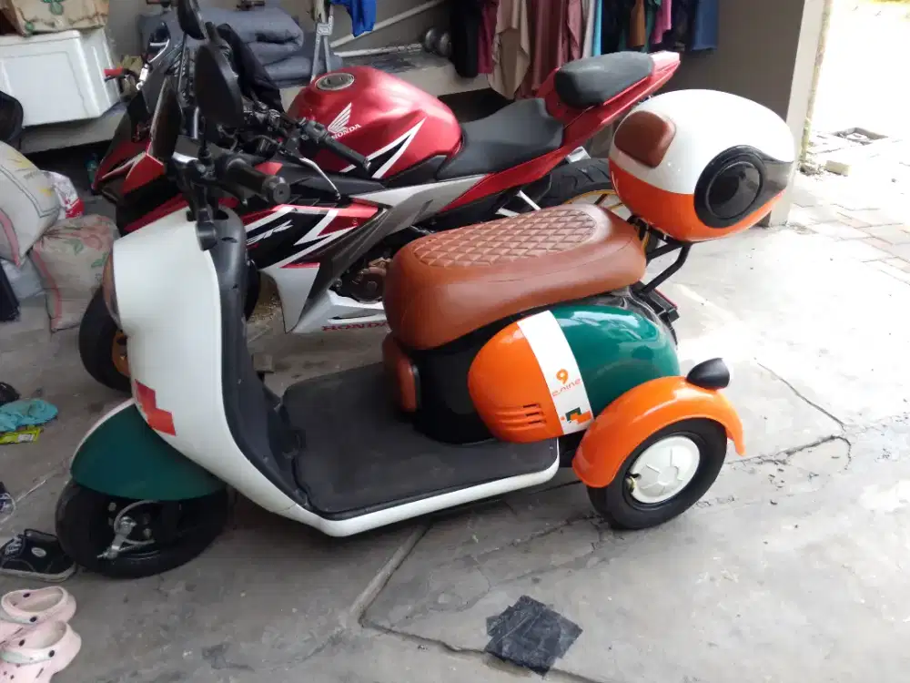 Sepeda Listrik Enine Twister SE 9S masih mulus normal
