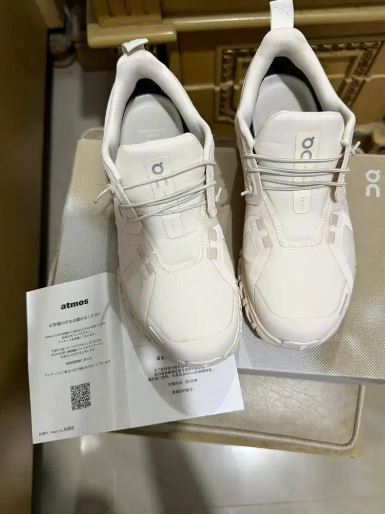Dijual sepatu baru oncloud