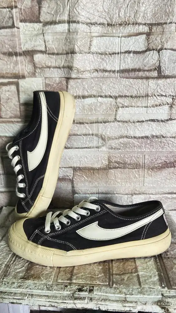 Jual murah sepatu compass dan superga