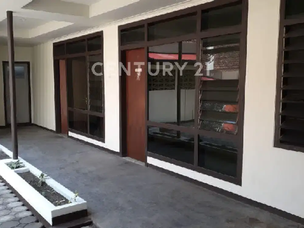 Rumah Terawat Sayap Pajajaran Cocok Untuk Kost, Cafe, Kantor